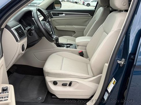 Used 2019 Volkswagen Atlas SE w/ Towing Package image 7