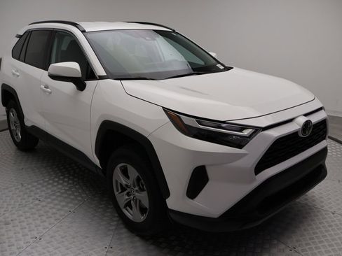 Certified 2025 Toyota RAV4 XLE FWD image 6