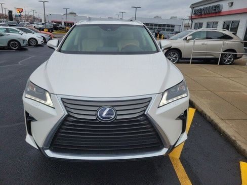 Used 2017 Lexus RX 450h AWD image 2