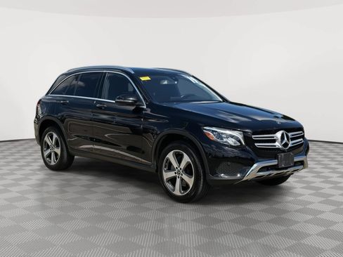 Used 2019 Mercedes-Benz GLC 300 4MATIC image 1
