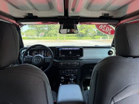 Used 2026 Jeep Wrangler Unlimited Sport AWD/4WD image 36