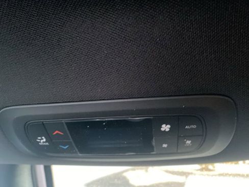 New 2026 Chrysler Pacifica Select image 20