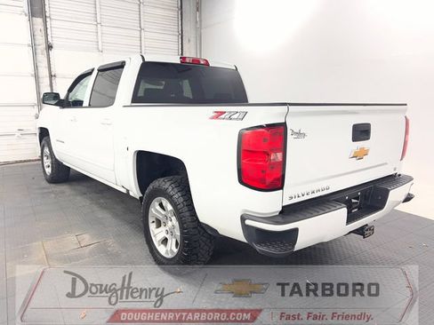 Used 2018 Chevrolet Silverado 1500 LT w/ All Star Edition AWD/4WD image 6