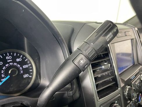 Certified 2020 Ford F150 XLT image 10