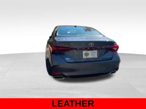 Used 2019 Toyota Avalon XLE image 6