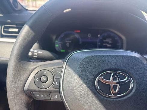 Used 2023 Toyota RAV4 XSE AWD/4WD image 19
