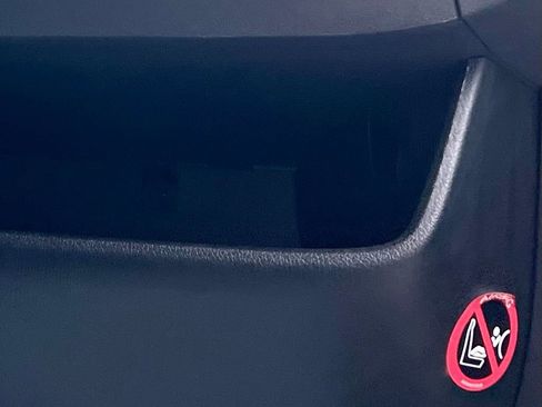 Used 2025 Mercedes-Benz Sprinter 2500 image 43