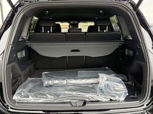 Used 2025 Mercedes-Benz GLB 250 4MATIC image 34
