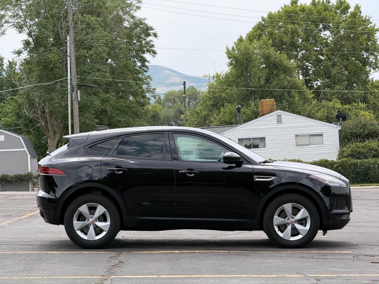 Used 2020 Jaguar E-PACE AWD/4WD image 6