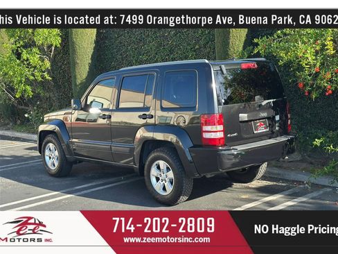 Used 2012 Jeep Liberty Sport image 9