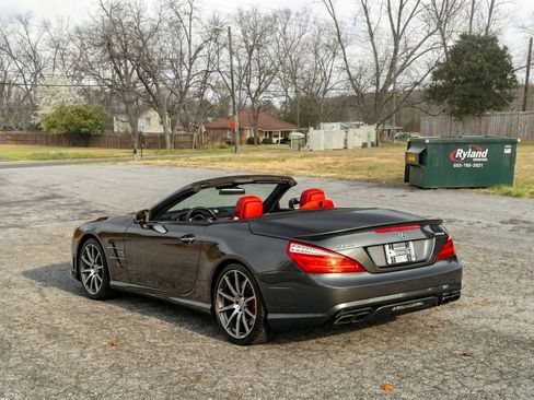 Used 2015 Mercedes-Benz SL 63 AMG image 8