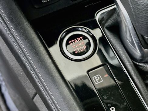 Used 2022 Nissan Kicks SV FWD image 20