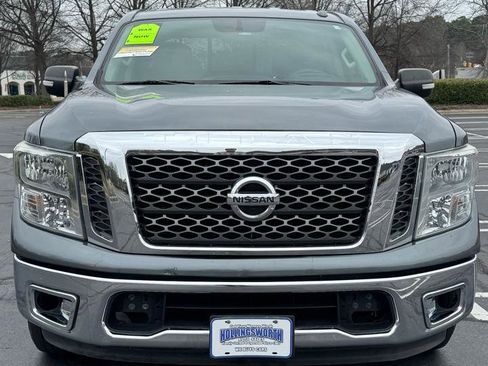 Used 2017 Nissan Titan SV RWD image 9