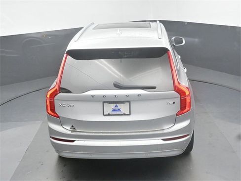 Used 2022 Volvo XC90 T6 Momentum w/ Climate Package image 49
