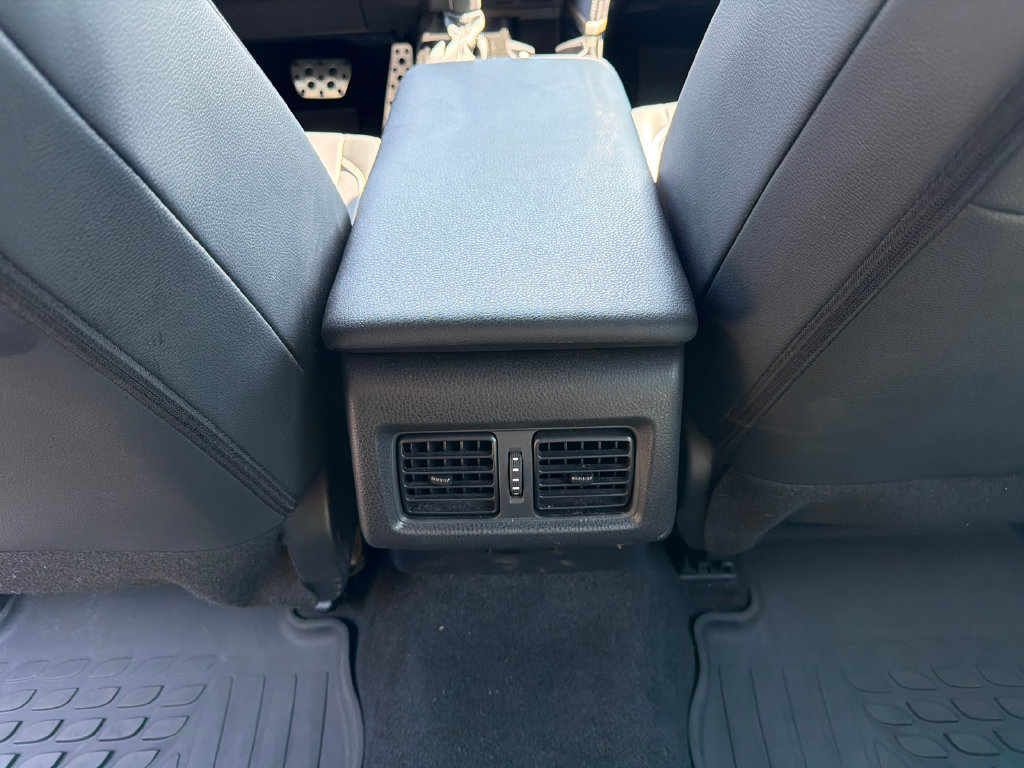 Used 2025 Toyota Camry SE w/ Convenience Package FWD image 26