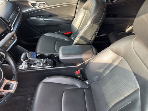Used 2023 Kia Sportage EX image 10