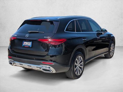 Used 2023 Mercedes-Benz GLC 300 4MATIC image 5