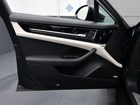Certified 2026 Porsche Panamera 4 AWD/4WD image 7