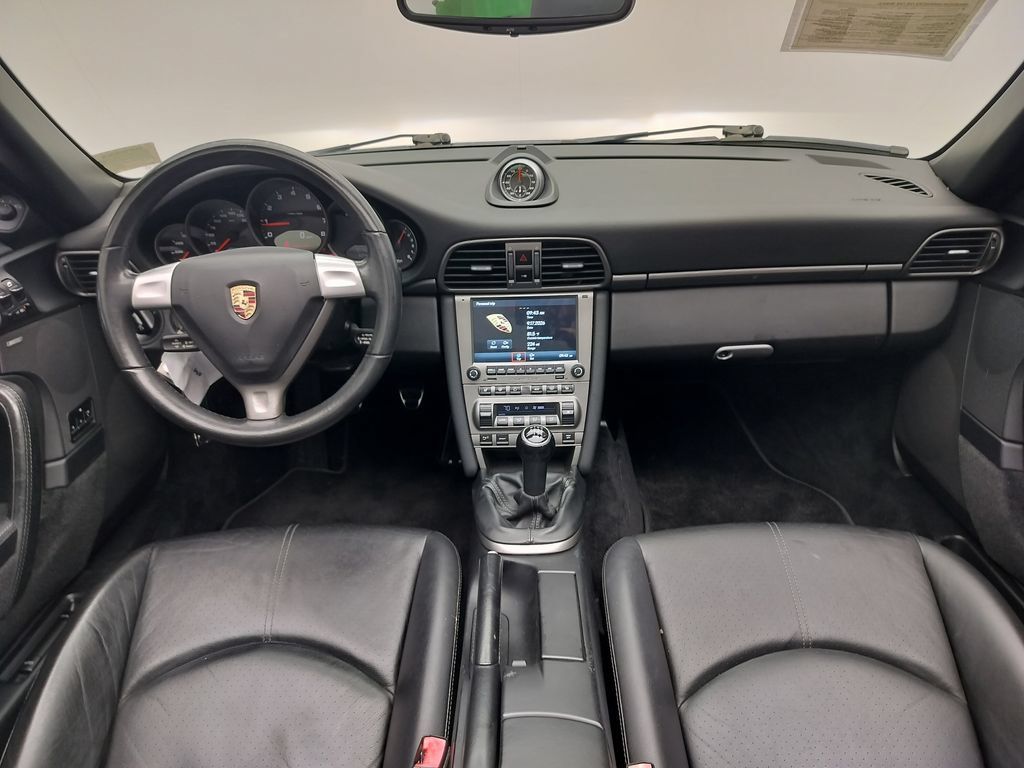 Used 2005 Porsche 911 Carrera RWD image 7
