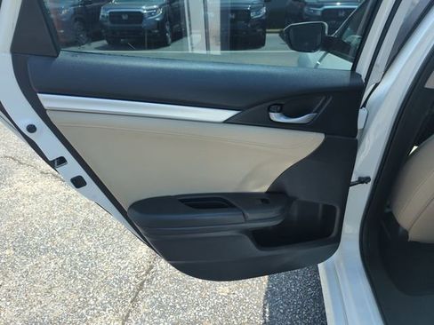 Used 2016 Honda Civic Touring image 28