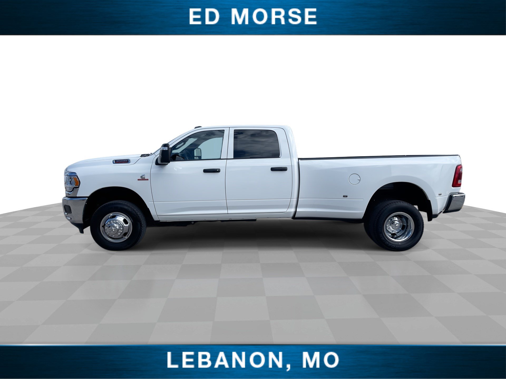 Used 2024 RAM 3500 Tradesman w/ Chrome Appearance Group AWD/4WD image 5