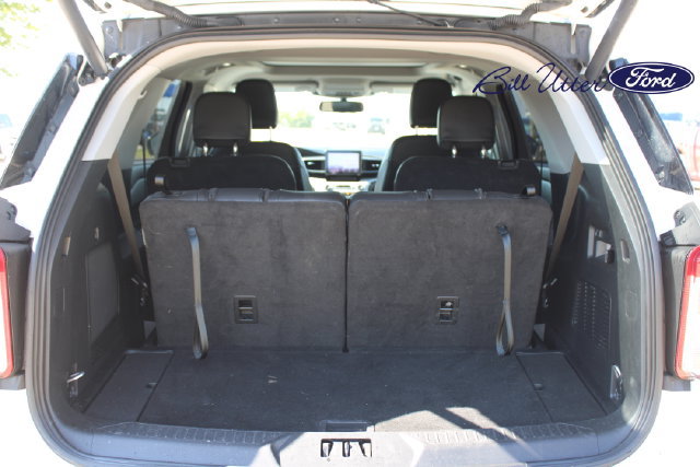 Used 2023 Ford Explorer XLT w/ Equipment Group 202A AWD/4WD image 10