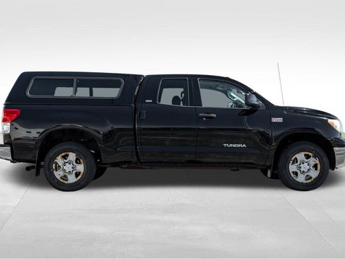 Used 2011 Toyota Tundra 4x4 Double Cab w/ SR5 Pkg image 8