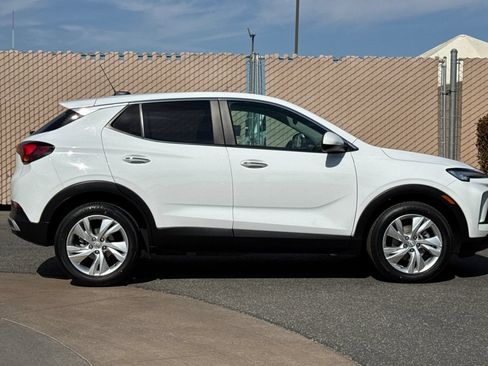 Used 2024 Buick Encore GX Preferred FWD image 3