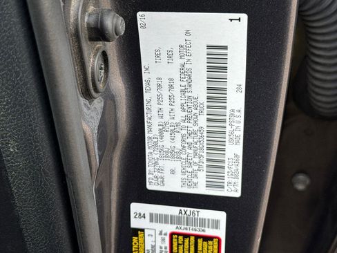 Used 2016 Toyota Tundra SR5 image 31