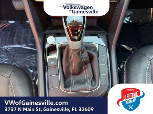 Certified 2024 Volkswagen Taos SE image 26