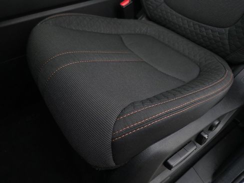 Used 2025 Honda Pilot Sport image 22