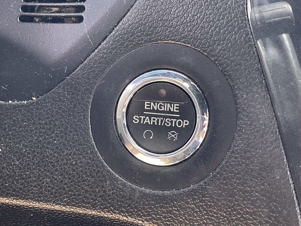 Used 2018 Ford Explorer Limited w/ Equipment Group 301A FWD image 15