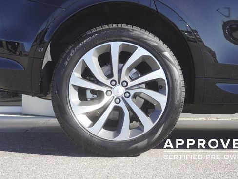Used 2025 Land Rover Discovery Sport Dynamic SE AWD/4WD image 34