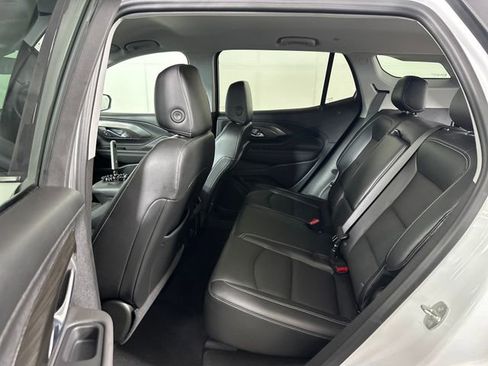 Used 2023 GMC Terrain SLT w/ Infotainment Package II image 25
