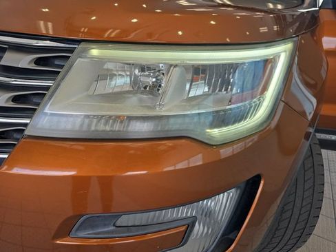 Used 2017 Ford Explorer XLT w/ Equipment Group 202A FWD image 22