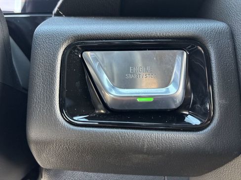 New 2026 GMC Yukon XL Denali AWD/4WD image 17