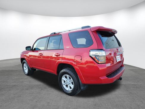 Used 2020 Toyota 4Runner SR5 Premium w/ Moonroof Package image 6