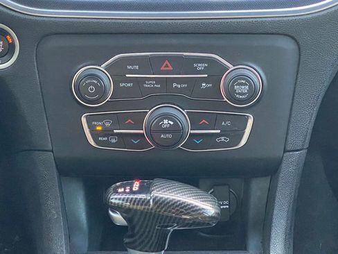 Used 2018 Dodge Charger GT image 23