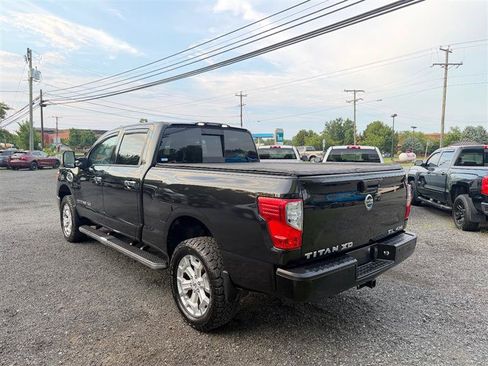 Used 2016 Nissan Titan SL AWD/4WD image 7