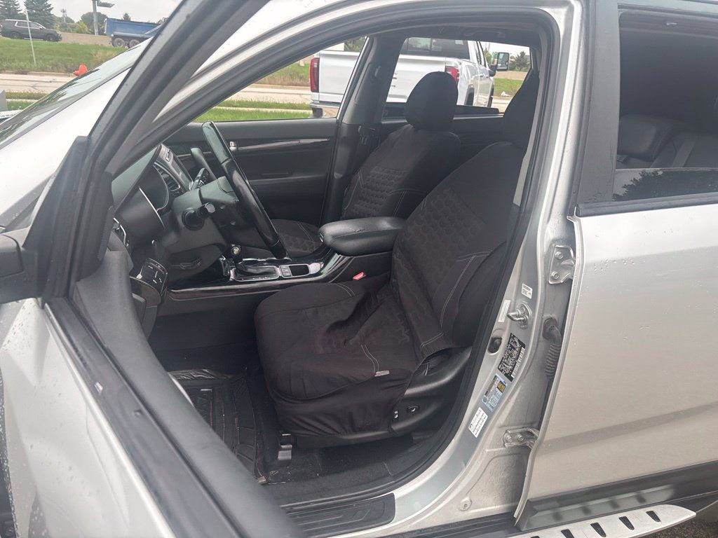Used 2014 Kia Sorento EX w/ EX V6 Touring Package AWD/4WD image 21
