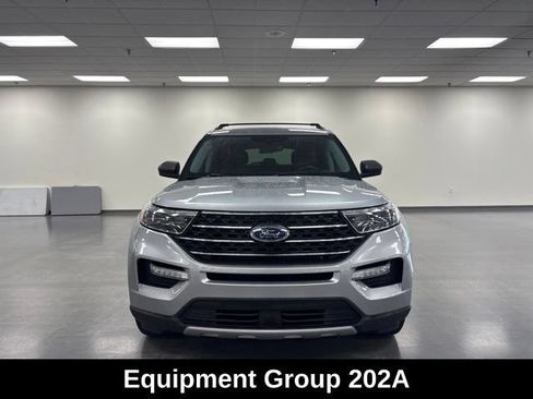 Used 2024 Ford Explorer XLT w/ Equipment Group 202A AWD/4WD image 2