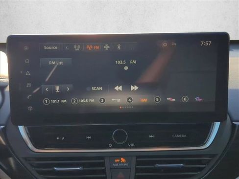 Used 2024 Nissan Altima 2.0 SR FWD image 15