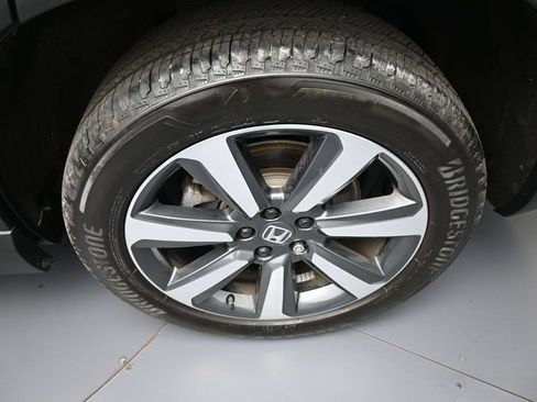 Certified 2023 Honda Pilot Touring image 15