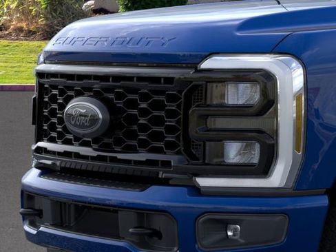 New 2026 Ford F350 Lariat w/ Black Appearance Package image 17