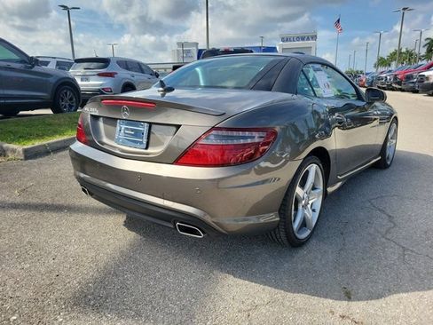 Used 2016 Mercedes-Benz SLK 300 image 6