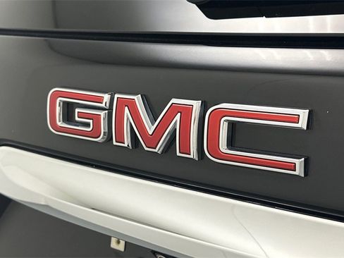Used 2023 GMC Terrain Denali image 22