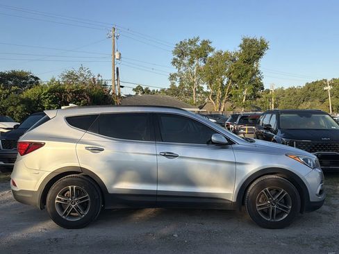 Used 2018 Hyundai Santa Fe Sport w/ 2.4L Value Package 02 FWD image 10