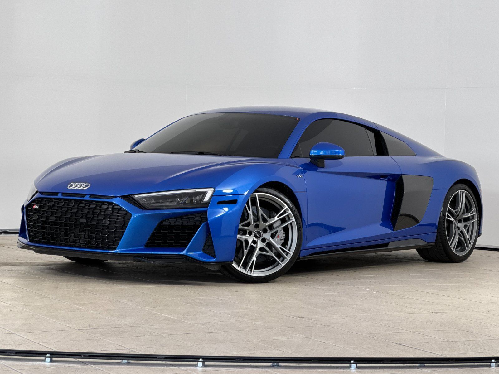 Used 2023 Audi R8 V10 performance w/ Dynamic Package RWD image 1