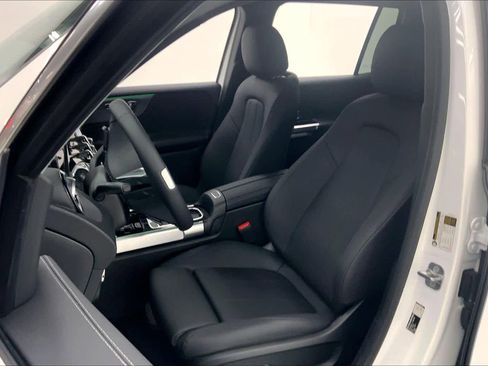 Used 2026 Mercedes-Benz GLB 250 image 21