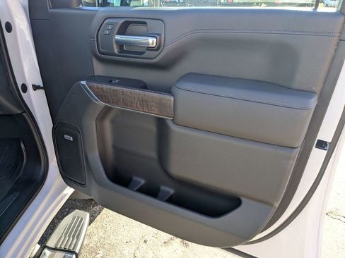 Used 2020 GMC Sierra 2500 Denali w/ Denali Ultimate Package image 28